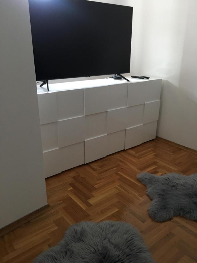 Apartman City Center 3-Setaliste Prijedor Buitenkant foto