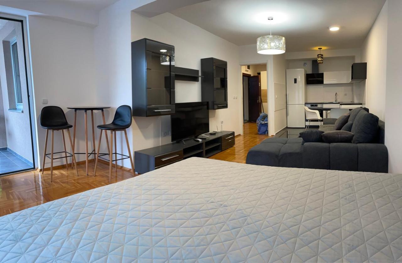 Apartman City Center 3-Setaliste Prijedor Buitenkant foto