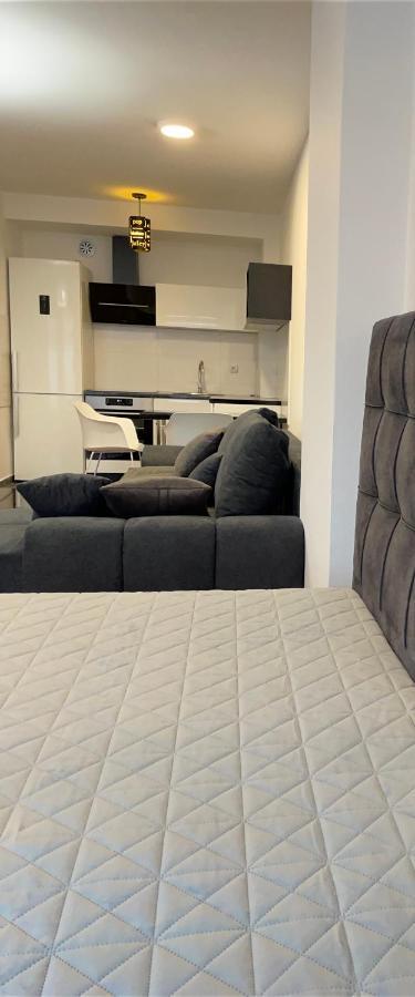 Apartman City Center 3-Setaliste Prijedor Buitenkant foto