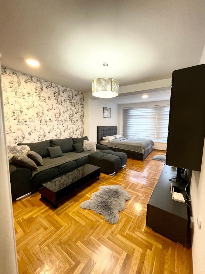 Apartman City Center 3-Setaliste Prijedor Buitenkant foto