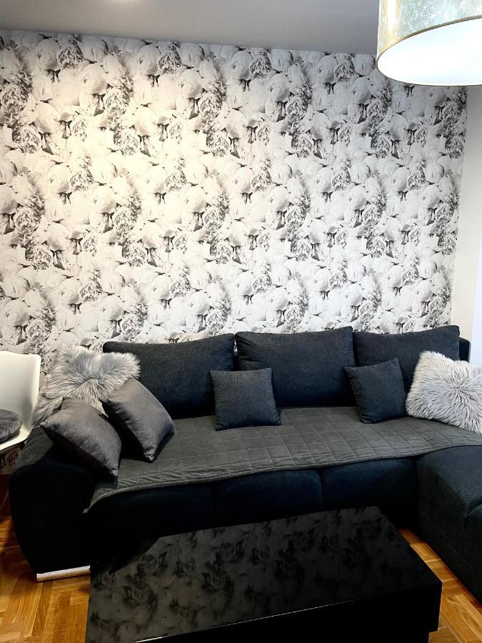 Apartman City Center 3-Setaliste Prijedor Buitenkant foto